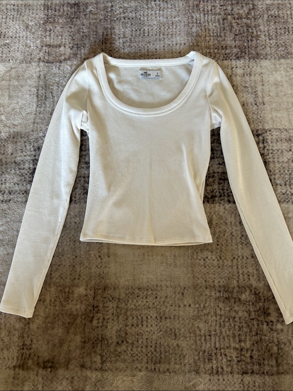 Hollister Cream Ribbed Scoop Neck Long Sleeve Top